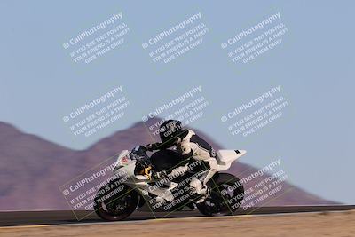 media/Dec-17-2022-SoCal Trackdays (Sat) [[224abd9271]]/Turn 12 Inside Distant (1025am)/